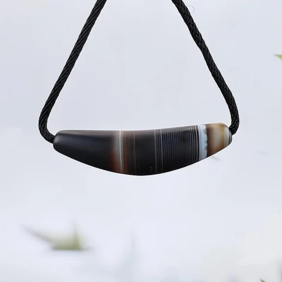 Vein Stone Ox Horn~Inner Mongolia Gobi Banded Eye Agate Curve Necklace Pendant - Picture 3 of 9